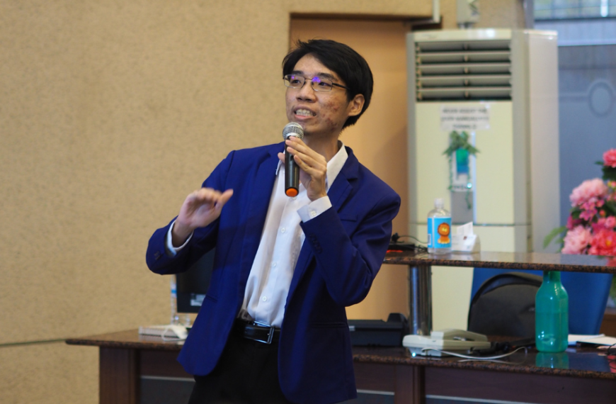 Students shine at SEGi College Sarawak’s public-speaking competition