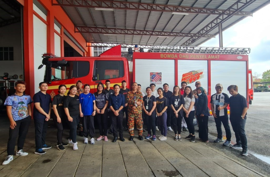 SEGi students experience firefighting firsthand