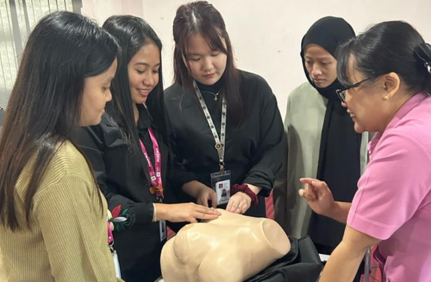 SEGi College Sarawak students’ hands-on learning: Women’s cancer detection