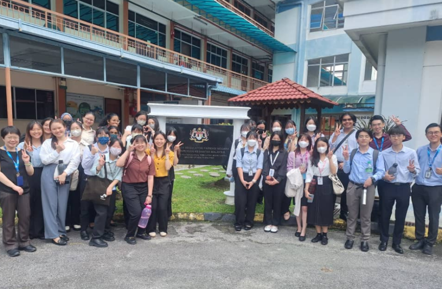 SEGi Students Gain Insight into Drug Regulations through NPRA Visit