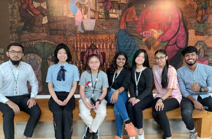 SEGi College Kuala Lumpur Students Have Fun at Museum