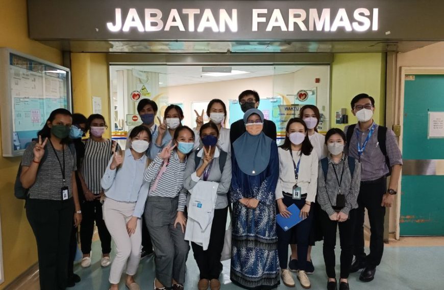 Pharmacy students gain valuable insight into hospital operations