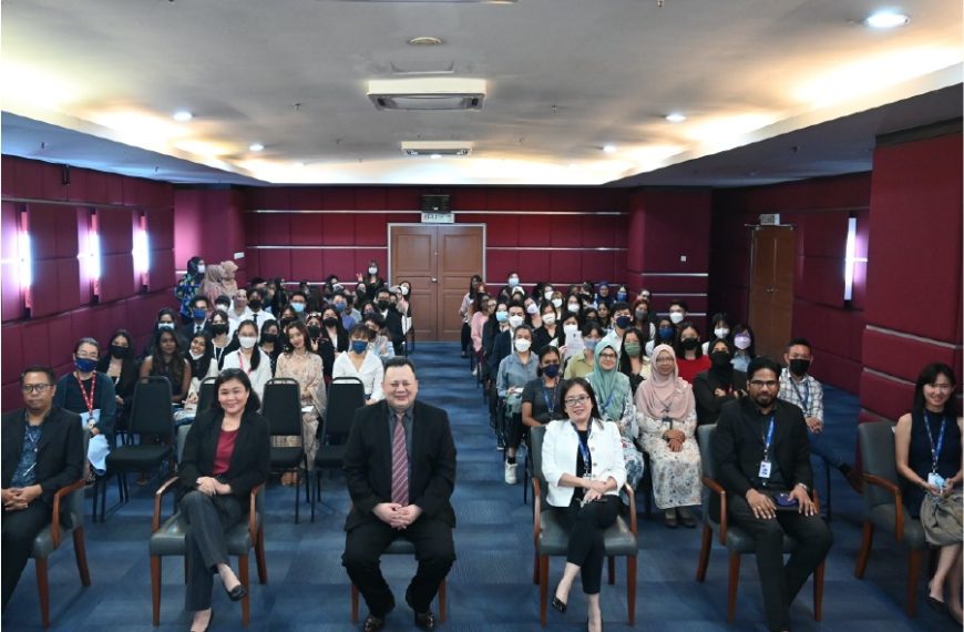 SEGi College Subang Jaya awarded 133 outstanding students for their performance