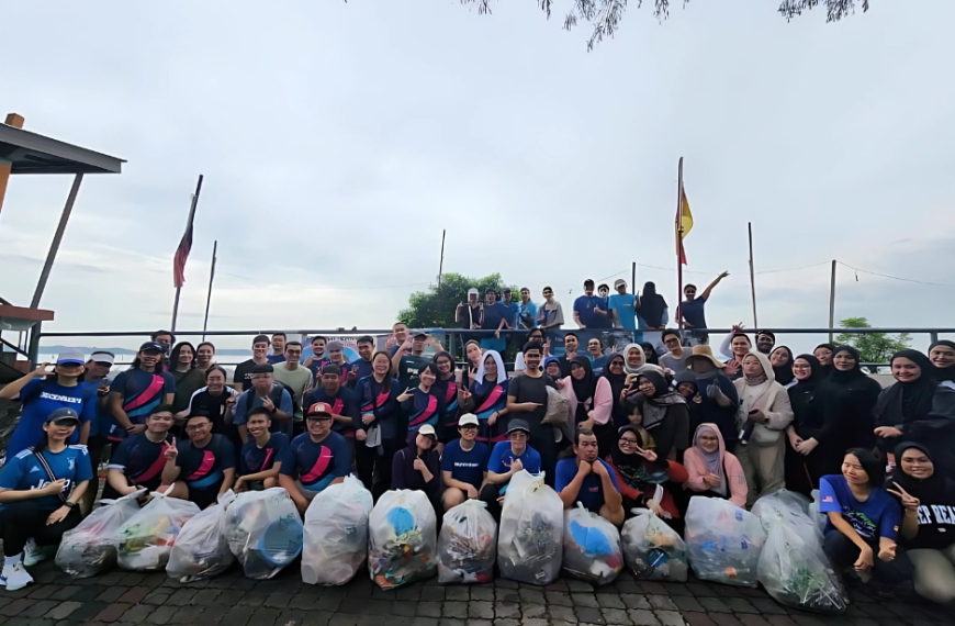 Seas the Day: SEGians Tackles Marine Pollution in Major Coastal Cleanup Effort