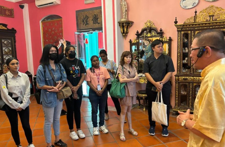 SEGi College Penang Explores Cultural Heritage and Sustainability at the Peranakan Mansion