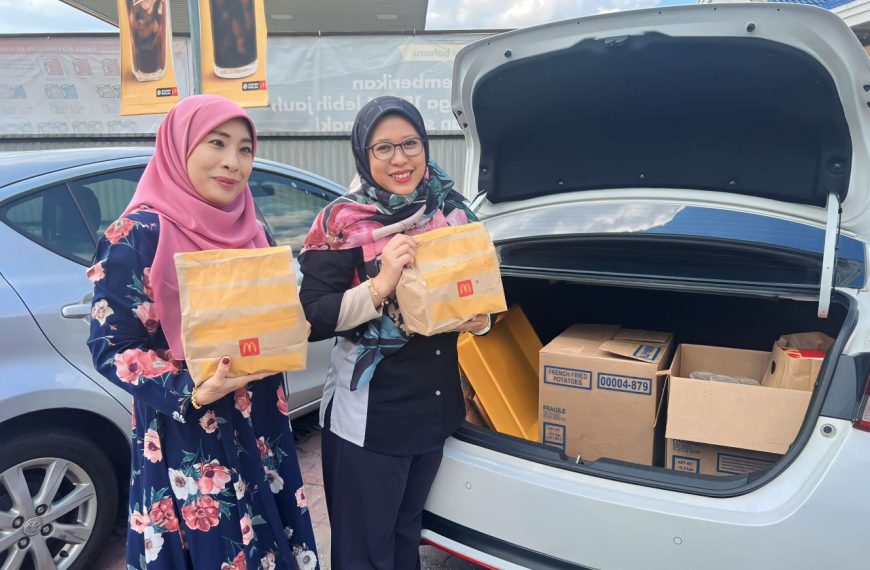 Pelajar SEGi santuni anak yatim