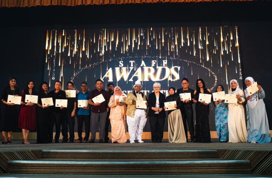 Vibe the Night Away: Malam Glamor dengan Fakulti Perniagaan, Perakaunan dan Undang-undang (FOBAL)