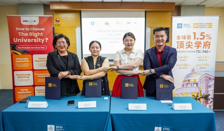 Laluan ke Pendidikan Boleh Akses: Memperkasakan Pendidik Masa Depan dengan Biasiswa Pendidikan Awal Kanak-Kanak Hey & Seeds